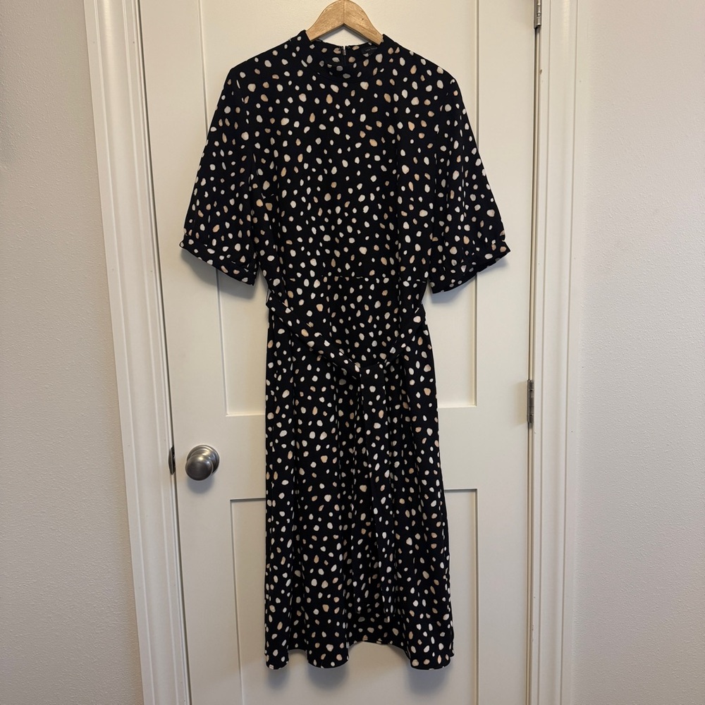 Ann Taylor Black Polka Dot Mock Neck Midi Dress Belted Short Sleeve Women's 16 - Picture 2 of 7